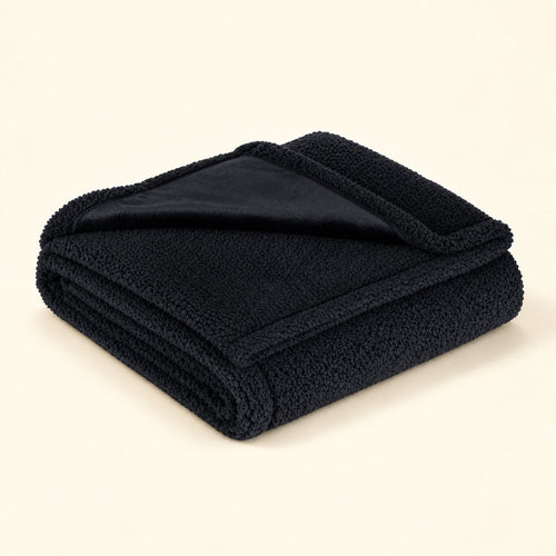 NORVYRA CloudThrow – Svart, 71 × 100 cm